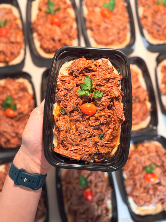 AMOSTRADINHO – Cassava Purée with Shredded Beef